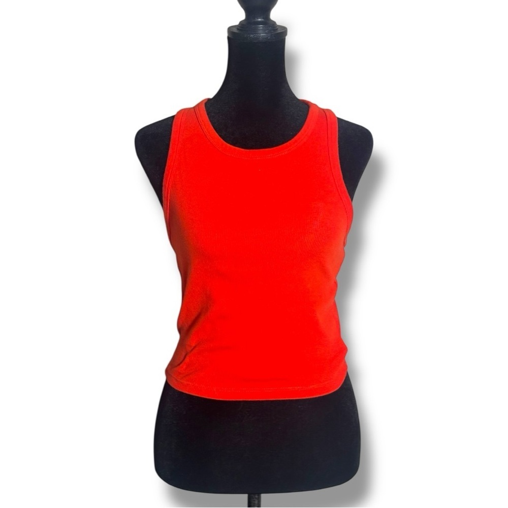 Bershka Vibrant Red Ribbed Slim Fit Crewneck Sleeveless Casual Tank Top - Picture 2 of 13
